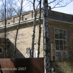 Ehemaliges Atelierhaus von Arno Breker im Käuzchensteig in Berlin-Dahlem von Hans Freese, Rückseite