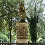 Denkmal Friedrich Wilhelm III. im Großen Tiergarten in Berlin-Tiergarten von Johann Friedrich Drake aus dem Jahr 1849, Gesamtansicht