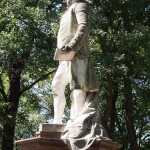 Lessing-Denkmal im Großen Tiergarten in Berlin von Otto Lessing, Gesamtansicht der Standfigur