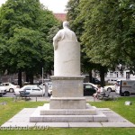 Denkmal Robert Koch in Berlin-Mitte von Louis Tuaillon von 1916, Gesamtansicht