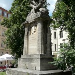 Denkmal Rudolf Virchow auf dem Karlplatz in Berlin-Mitte von Fritz Klimsch, Gesamtansicht