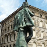 Zieten-Denkmal in der Mohrenstraße in Berlin-Mitte, Gesamtansicht der Standfigur