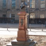 Fasch-Denkmal in Berlin-Mitte von Fritz Schaper, Gesamtansicht
