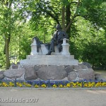 Fontane-Denkmal in Neuruppin von Max Wiese von 1907, Gesamtansicht