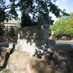 Fontane-Denkmal in Neuruppin von Max Wiese von 1907, Gesamtansicht