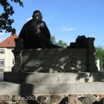 Fontane-Denkmal in Neuruppin von Max Wiese von 1907, Gesamtansicht