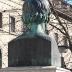 Hegel-Denkmal in Berlin-Mitte von Gustav Blaeser von 1870, Detailansicht von dem Porträt-Kopf