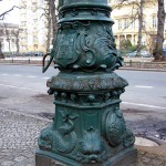 Schwengelpumpe in der Schlossstraße in Berlin-Charlottenburg, Detailansicht