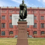 Schinkel-Denkmal in Berlin-Mitte von Johann Friedrich Drake, Gesamtansicht der Vorderseite